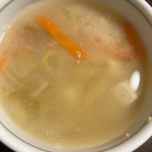 ホタテひもでうまうま豆腐味噌汁 レシピ 作り方 By ひろりん1106 楽天レシピ ホタテひもでうまうま豆腐味噌汁 レシピ 作り方 By ひろりん1106 楽天レシピ